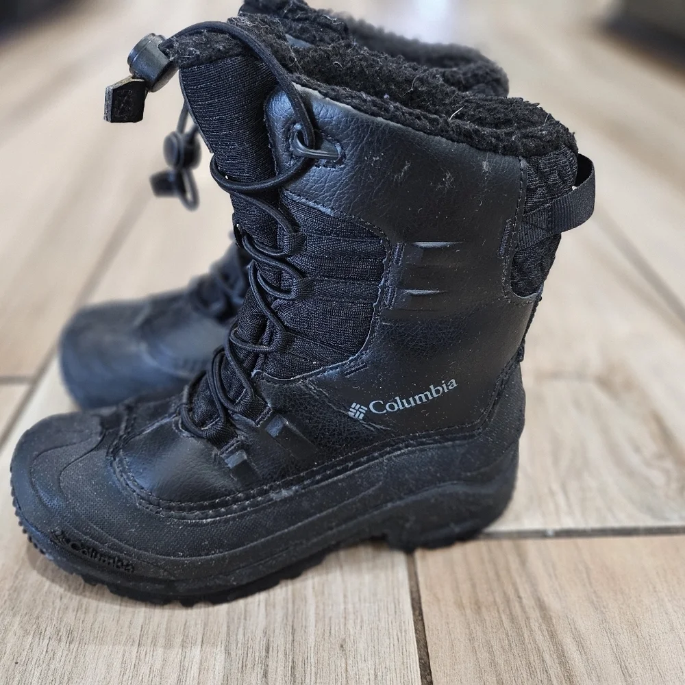 COLUMBIA BOYS LITTLE-BIG KID BUGABOOT CELSIUS OMNI HEAT SNOWBOOT WATERPROOF SZ5